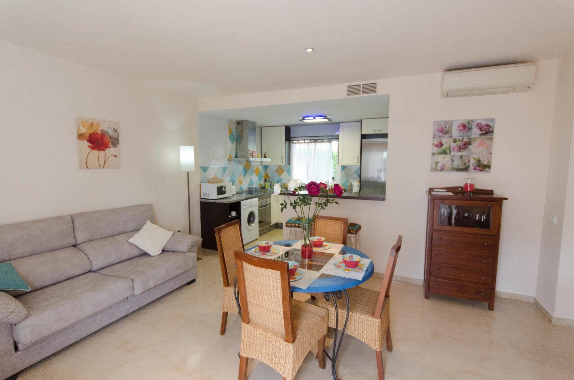 Galindo Beach El Saladillo Estepona Exterior photo